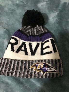 Baltimore Ravens Pom Beanie Hat - Purple/White/Black